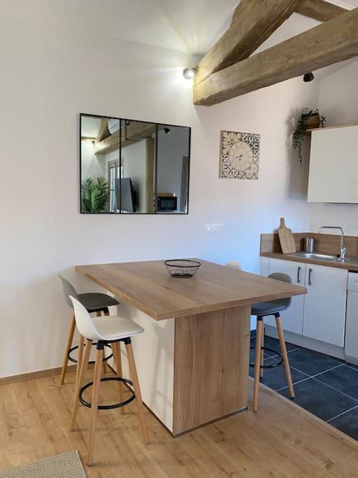 Le Petit Loft Des Halles Безие Екстериор снимка